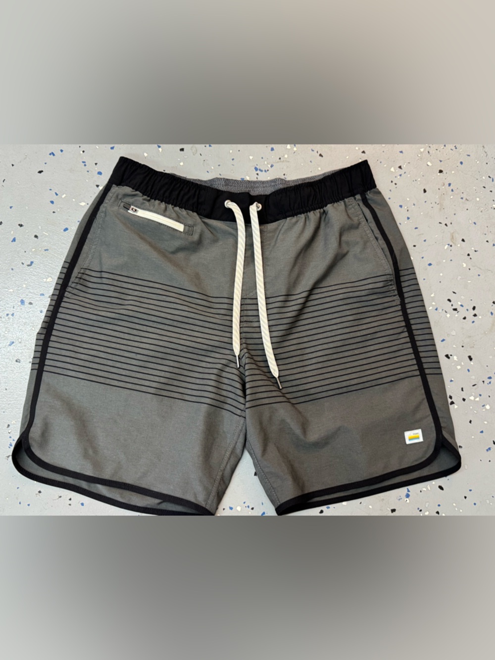 Vuori Banks Linerless 7”  Shorts Men’s size M